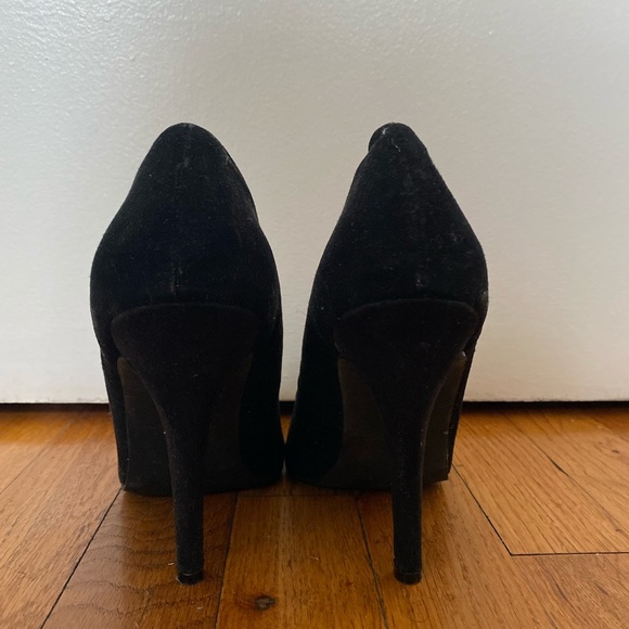 Black Stiletto Heels - Picture 3 of 5